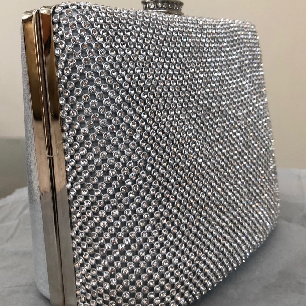 NEW - Crystal Silver Clutch Bag - Picture 4 of 7